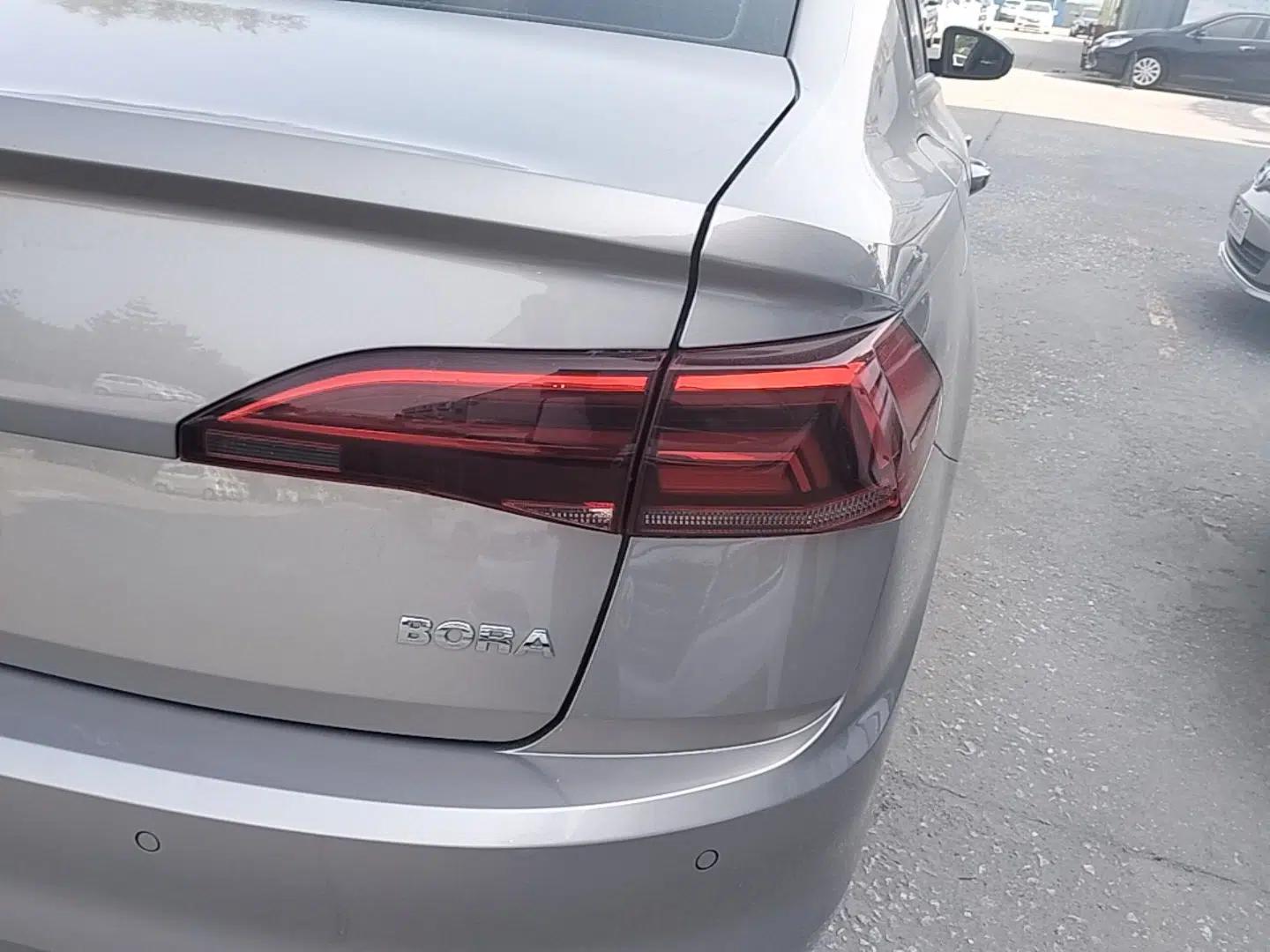 Volkswagen Bora 2020 1.5L Manual Comfort Version — миниатюра 7