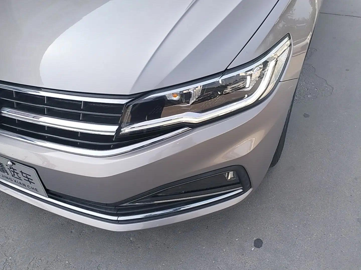Volkswagen Bora 2020 1.5L Manual Comfort Version — миниатюра 9