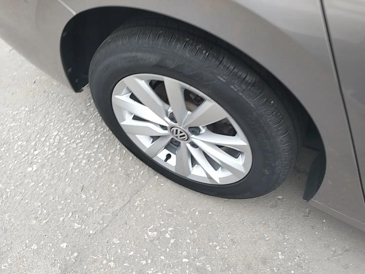 Volkswagen Bora 2020 1.5L Manual Comfort Version — миниатюра 10