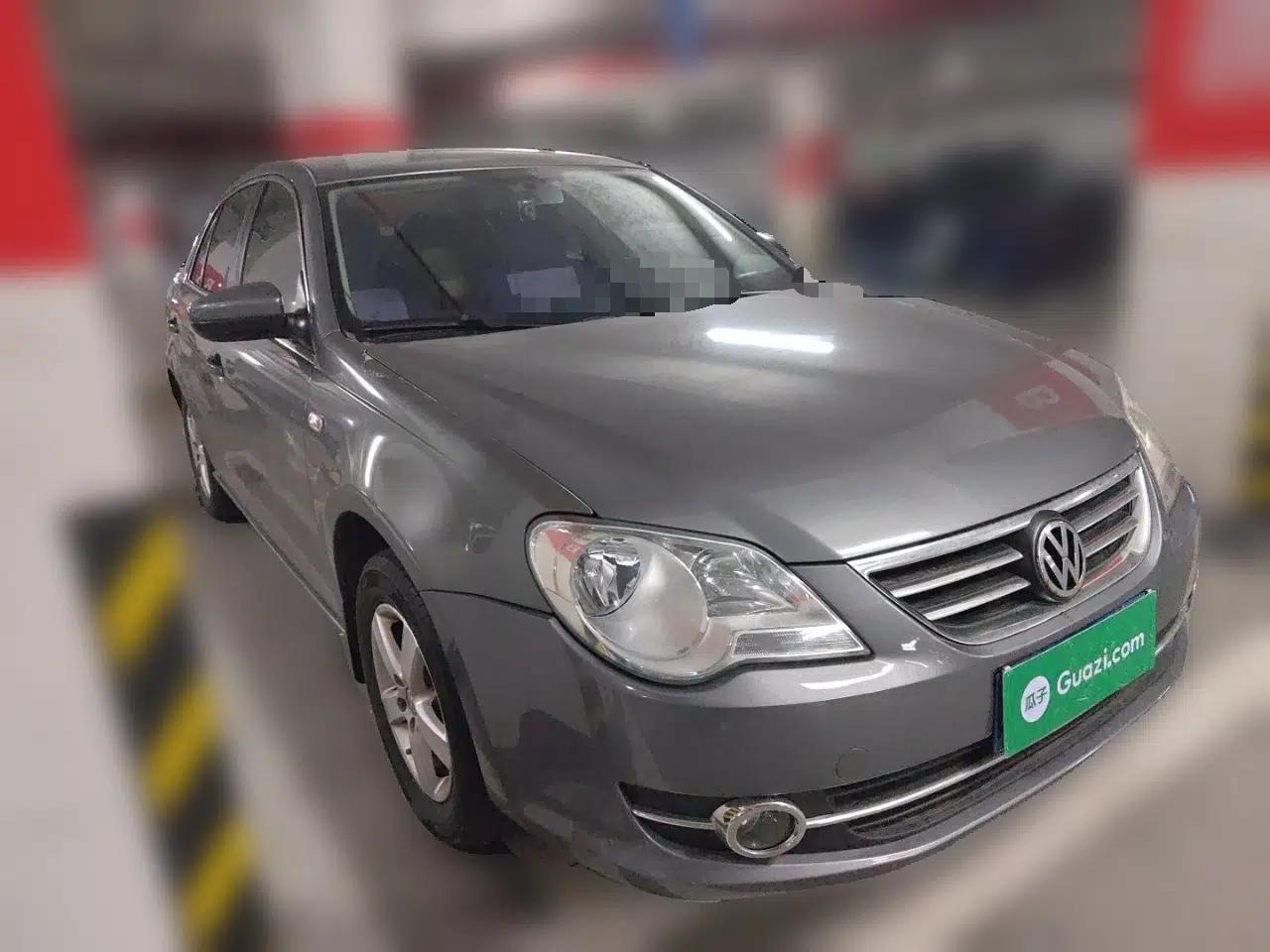 Volkswagen Bora 2012 1.6L Manual Fashion Edition — миниатюра 3