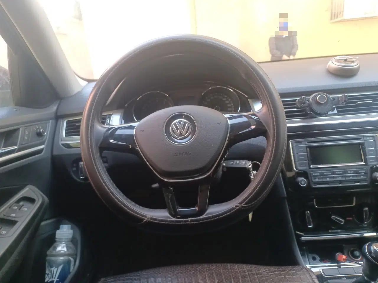 Volkswagen Bora 2017 1.6L Manual Comfort Model — миниатюра 11