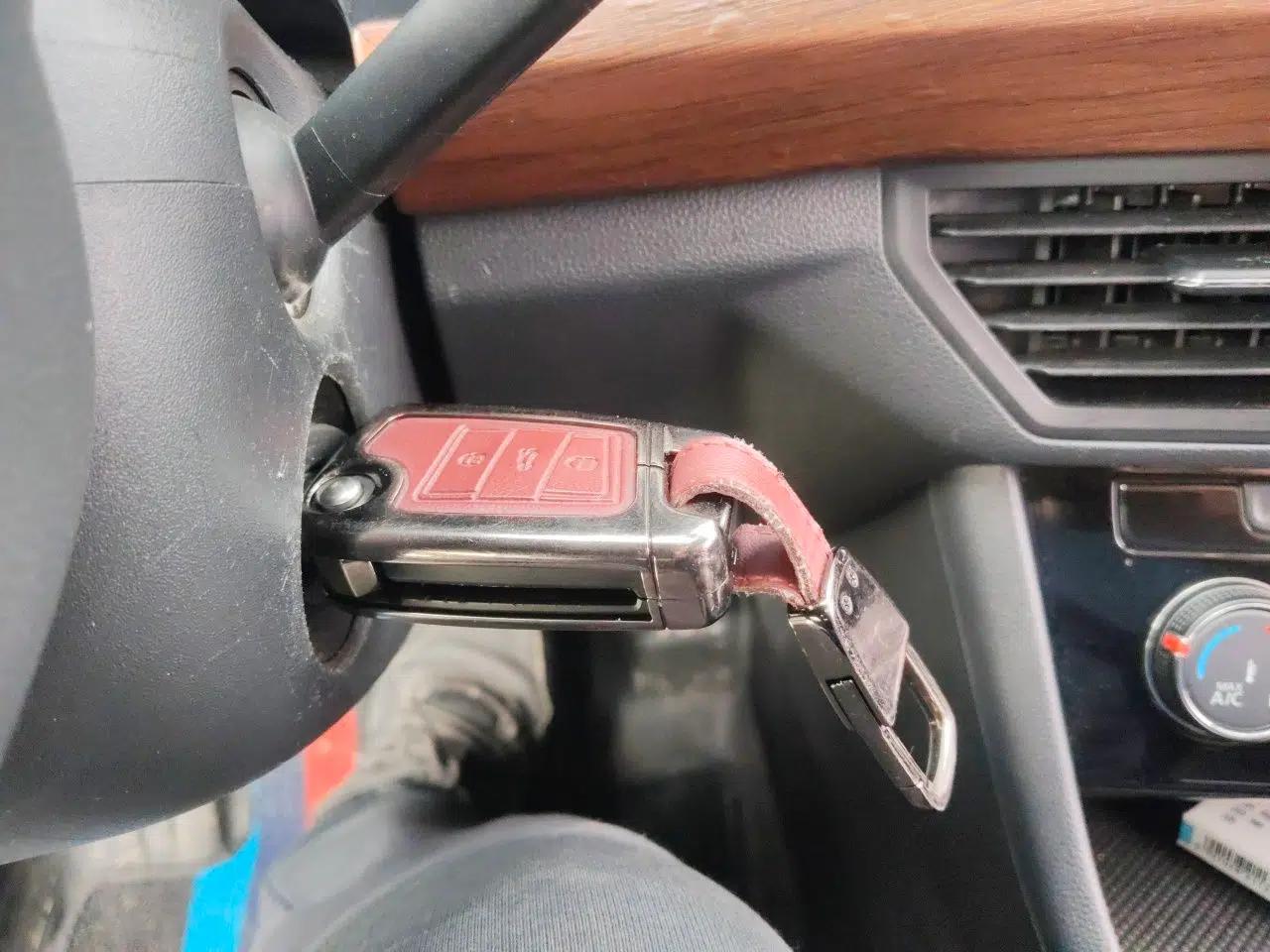 Volkswagen Bora 2021 1.5L Automatic Comfort Smart Connect Edition — миниатюра 9