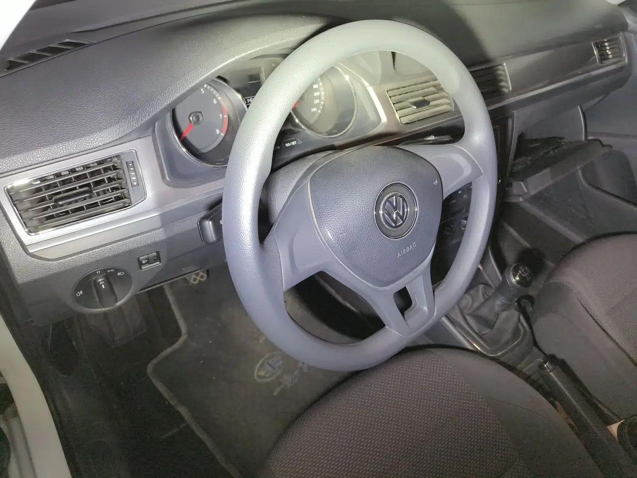 Volkswagen Bora 2017 1.6L Manual Fashion Model — миниатюра 11