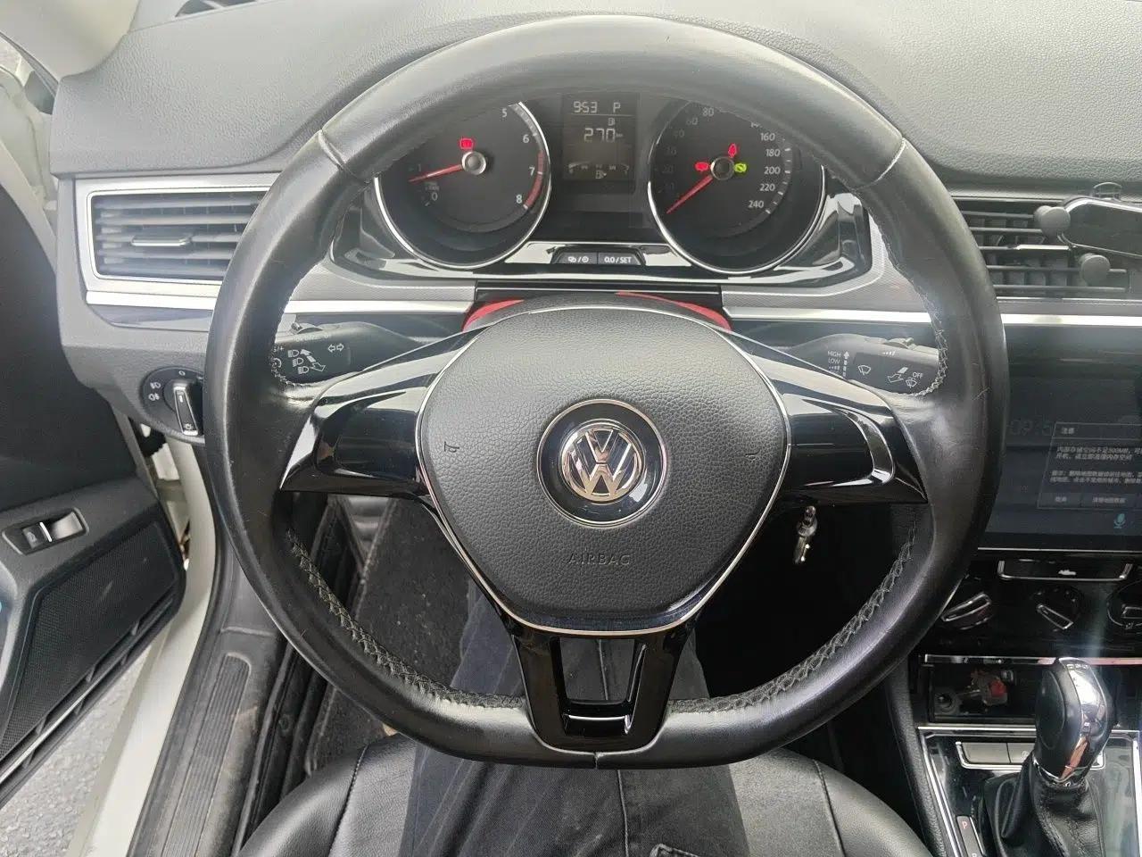 Volkswagen Bora 2017 230TSI DSG Comfort Version — миниатюра 11