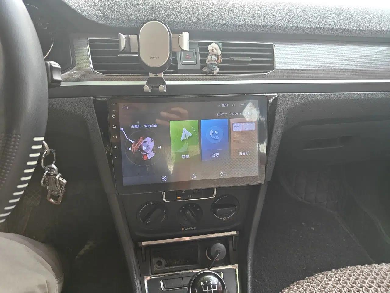 Volkswagen Bora 2018 1.5L Manual Fashion Model — миниатюра 14