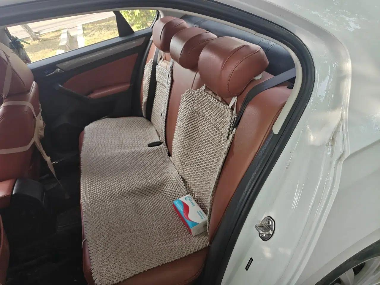 Volkswagen Bora 2018 1.5L Manual Fashion Model — миниатюра 18