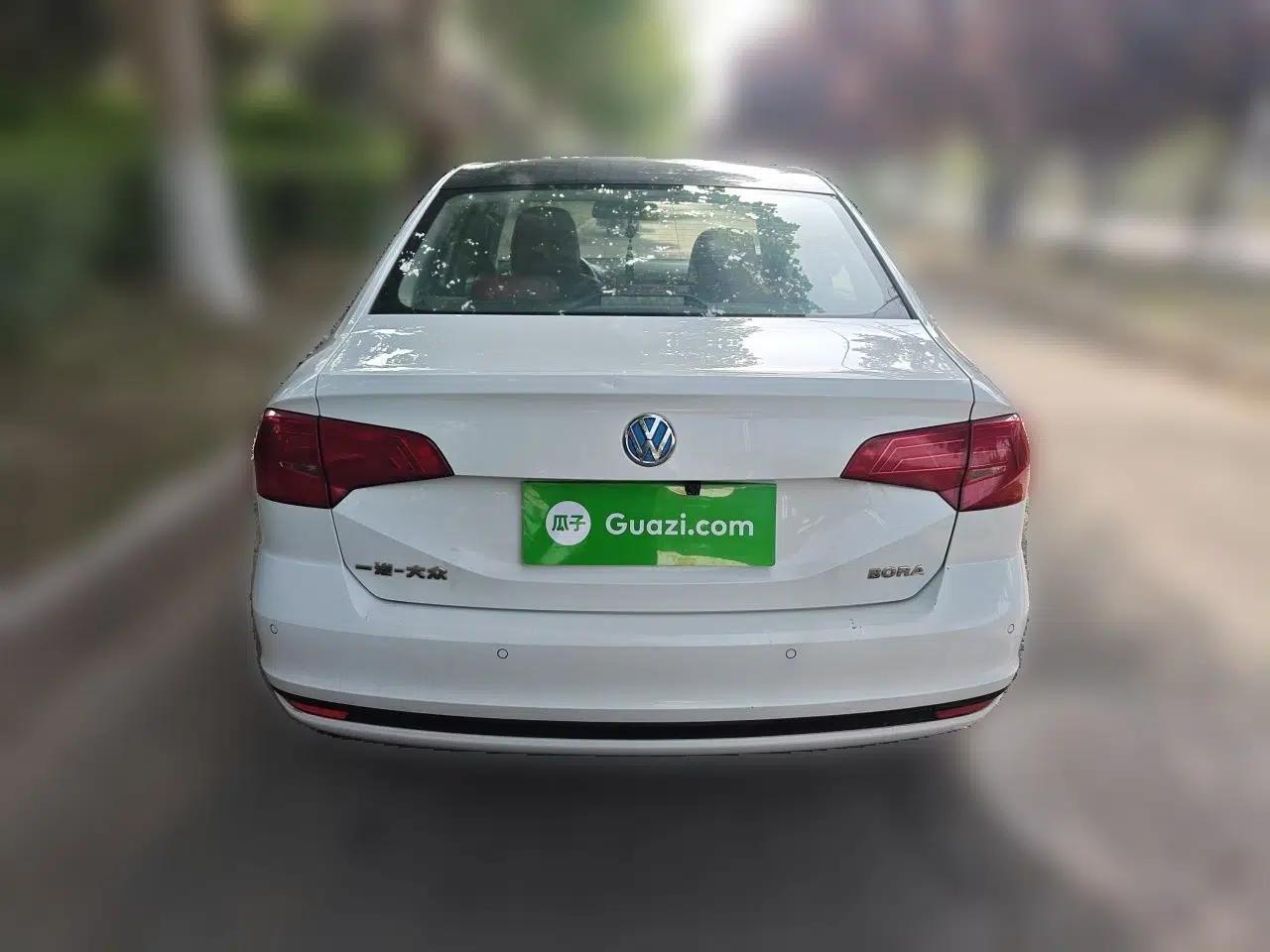 Volkswagen Bora 2018 1.5L Manual Fashion Model — миниатюра 5