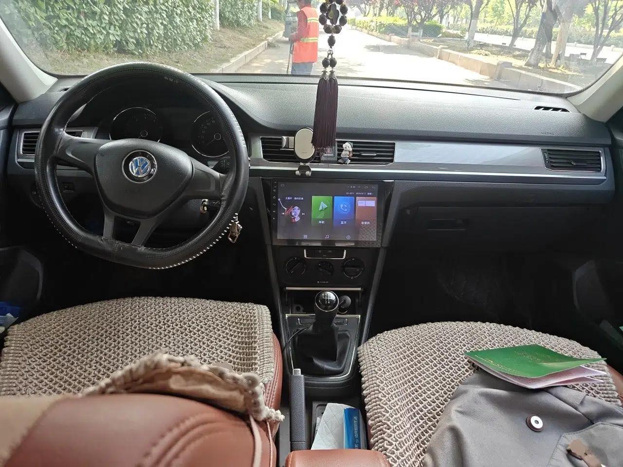 Volkswagen Bora 2018 1.5L Manual Fashion Model — миниатюра 10