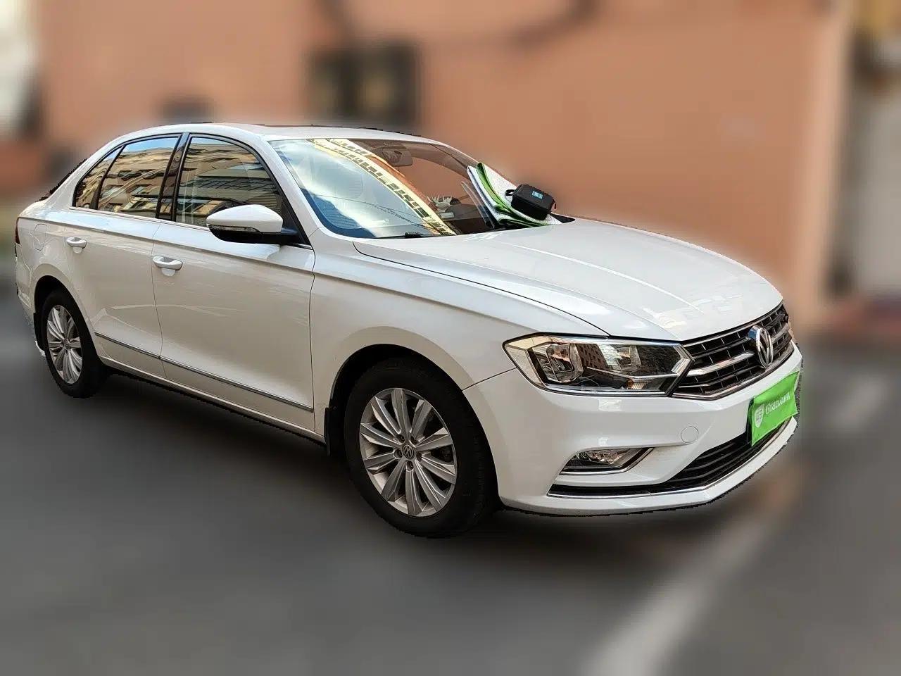 Volkswagen Bora 2016 1.6L Automatic Comfort Model — миниатюра 3