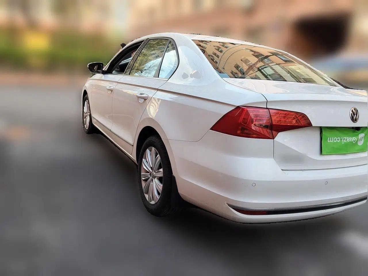 Volkswagen Bora 2016 1.6L Automatic Comfort Model — миниатюра 4
