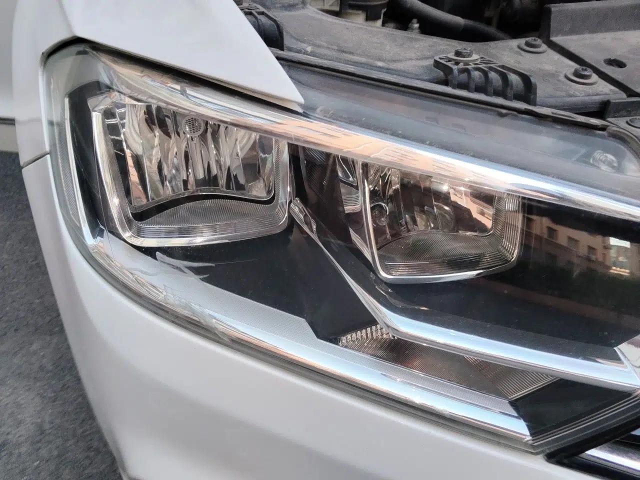 Volkswagen Bora 2016 1.6L Automatic Comfort Model — миниатюра 7