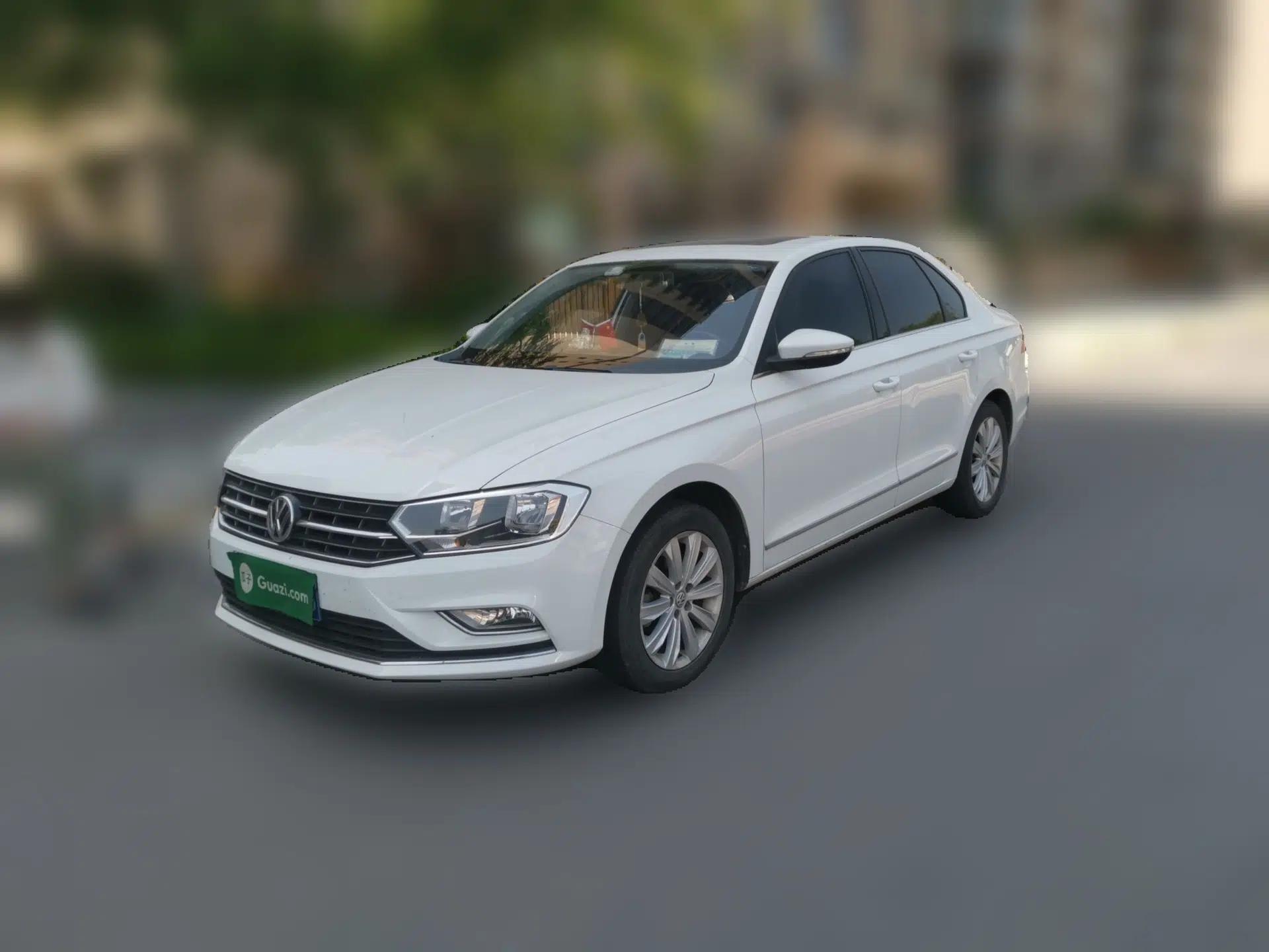 Volkswagen Bora 2017 1.6L Automatic Comfort Model — миниатюра 1