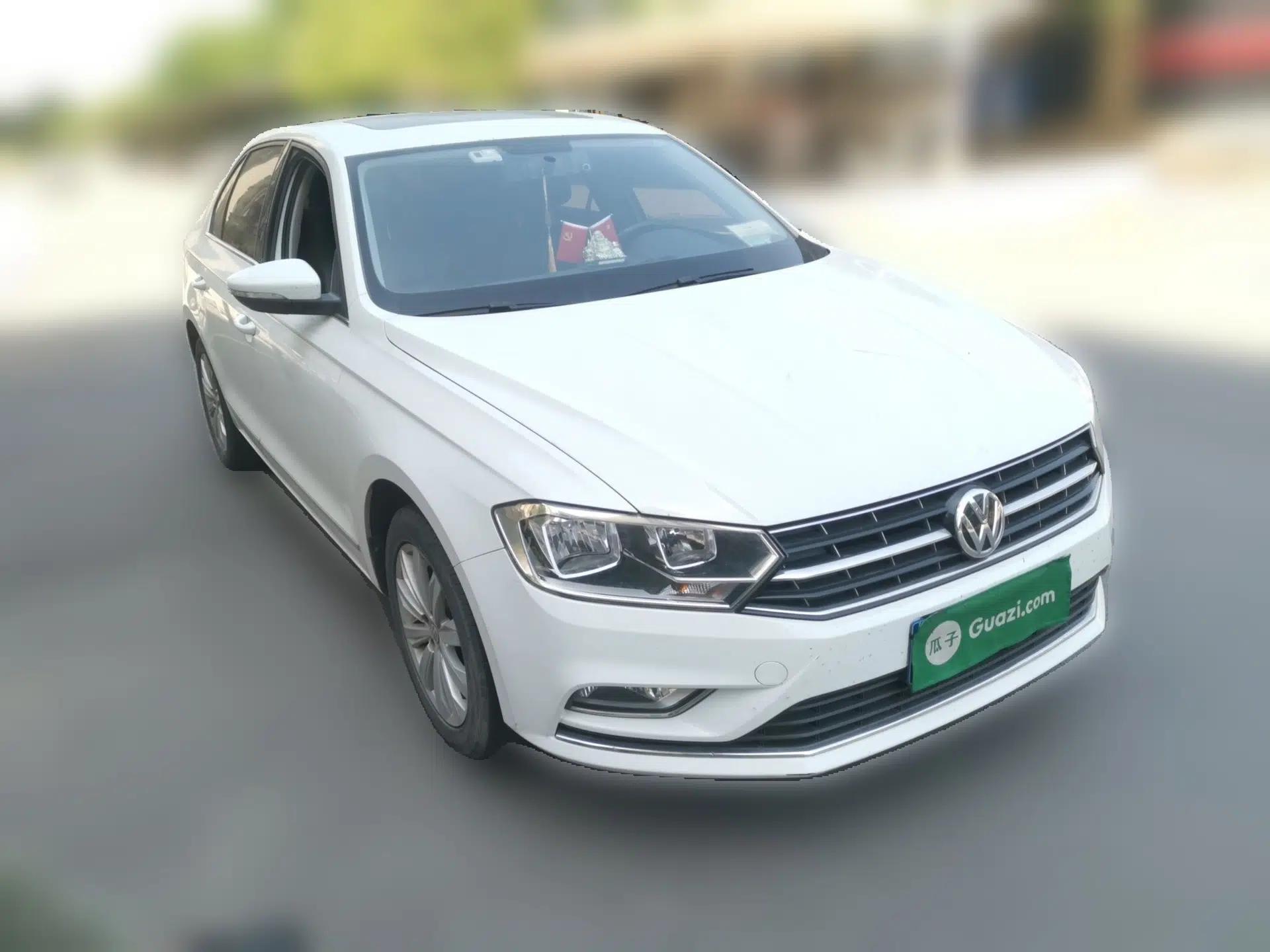 Volkswagen Bora 2017 1.6L Automatic Comfort Model — миниатюра 3
