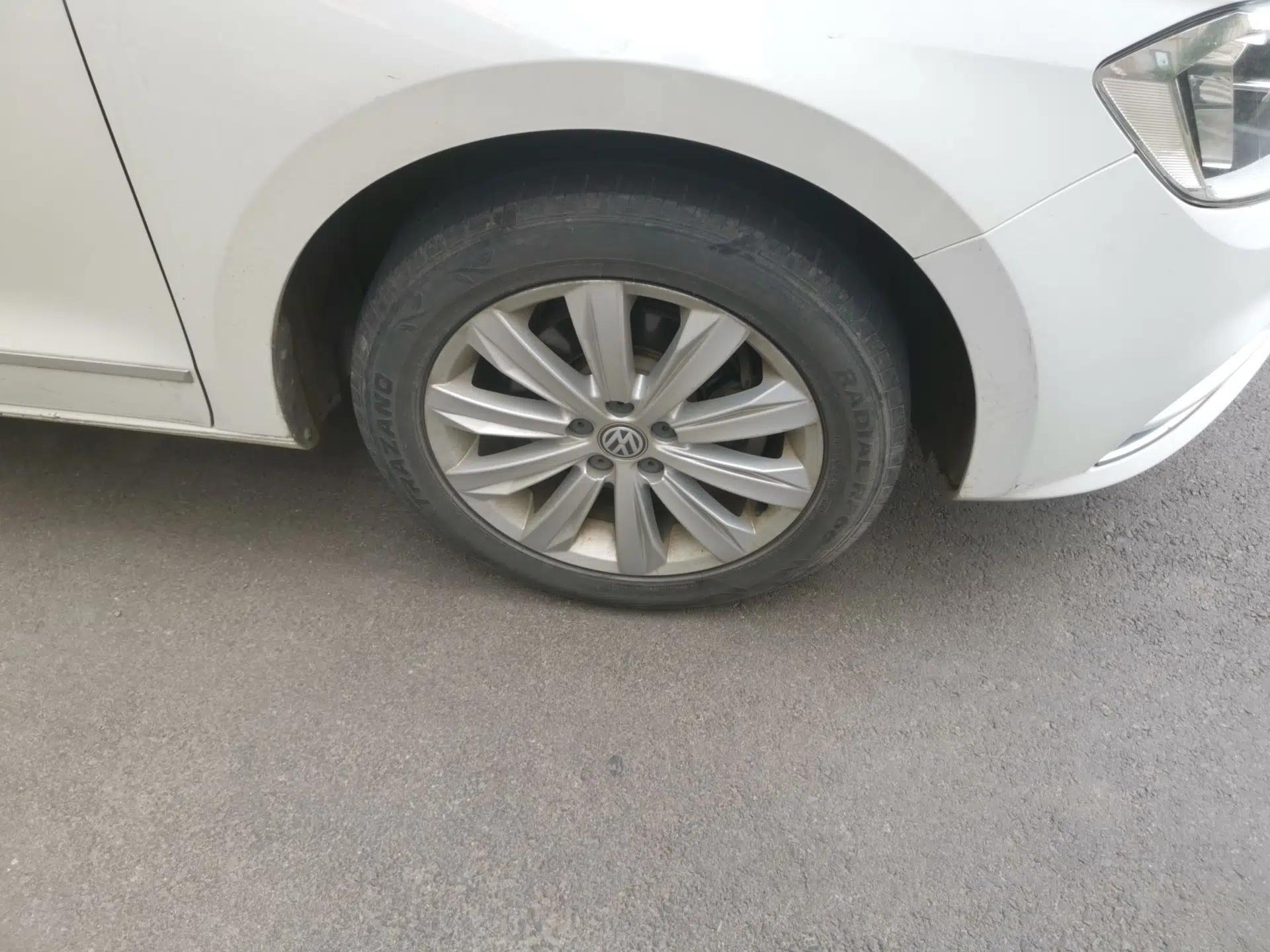 Volkswagen Bora 2017 1.6L Automatic Comfort Model — миниатюра 8