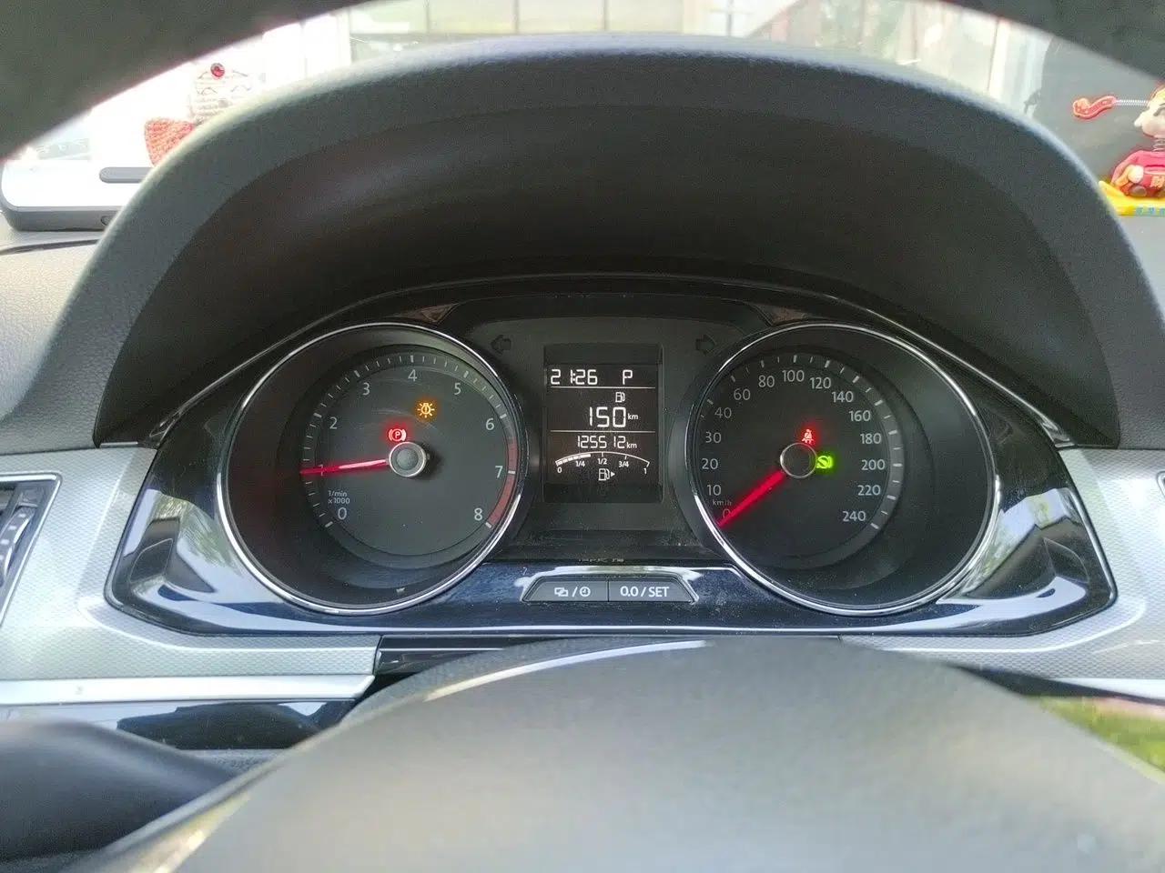 Volkswagen Bora 2018 1.5L Automatic Comfort Model — миниатюра 13