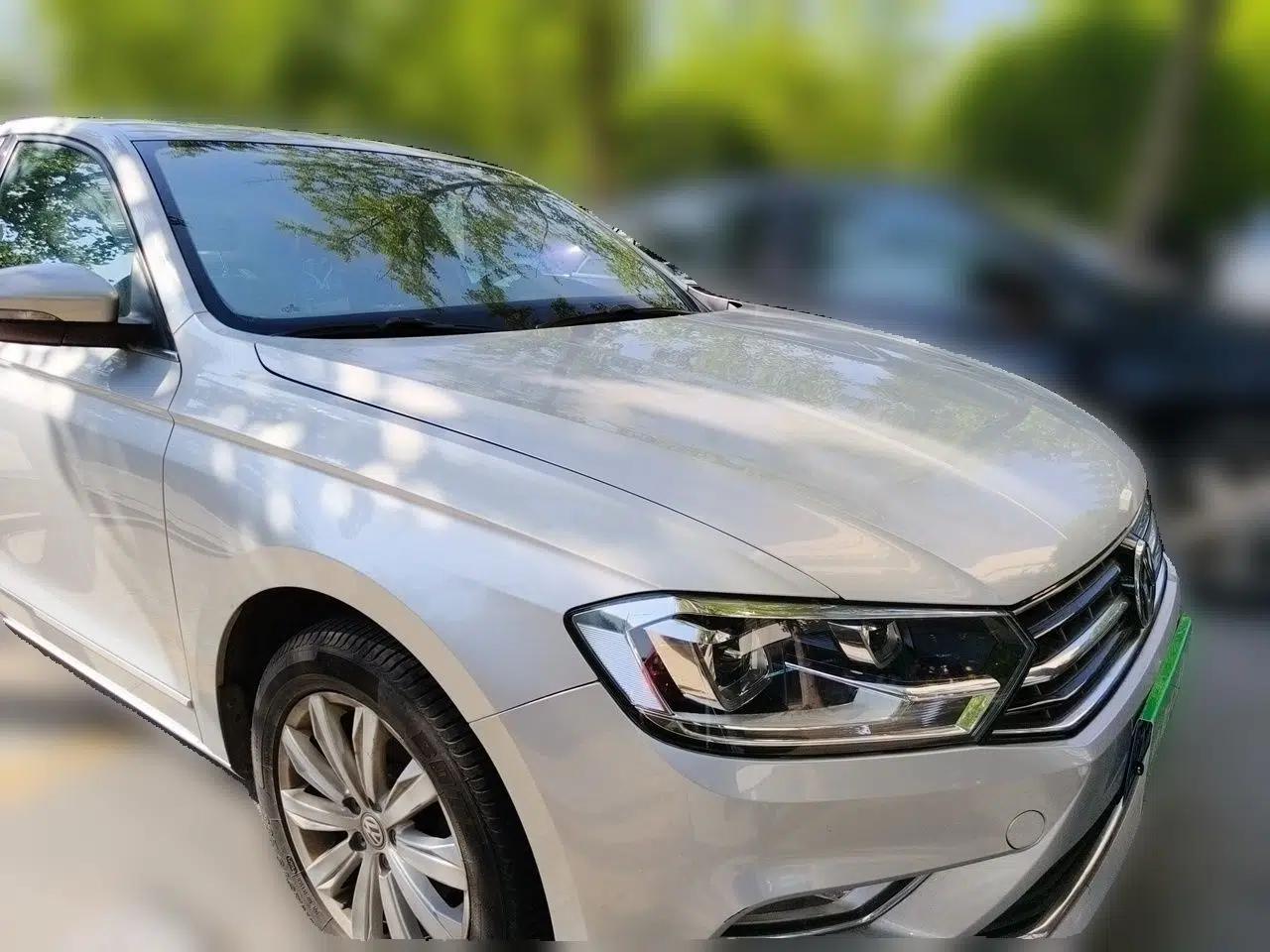 Volkswagen Bora 2018 1.5L Automatic Comfort Model — миниатюра 3