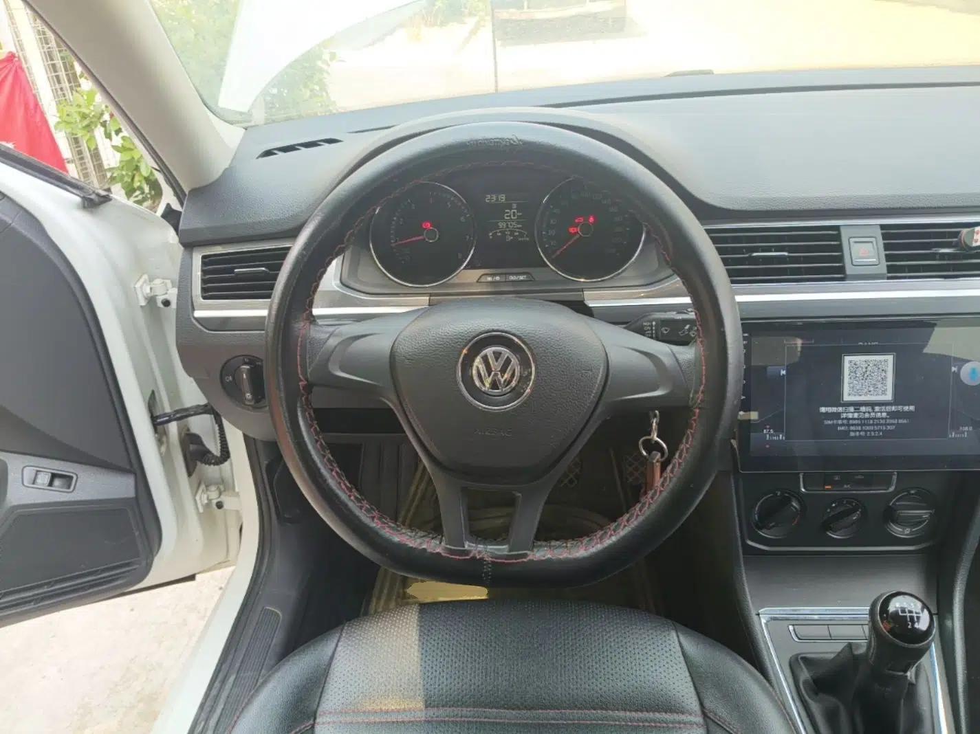 Volkswagen Bora 2018 1.5L Manual Fashion Model — миниатюра 14