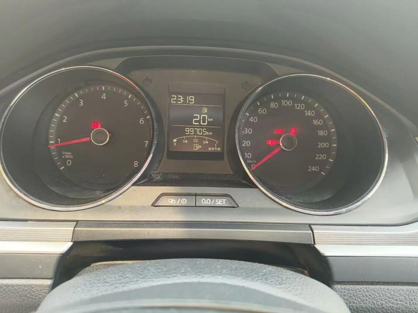 Volkswagen Bora 2018 1.5L Manual Fashion Model — миниатюра 15