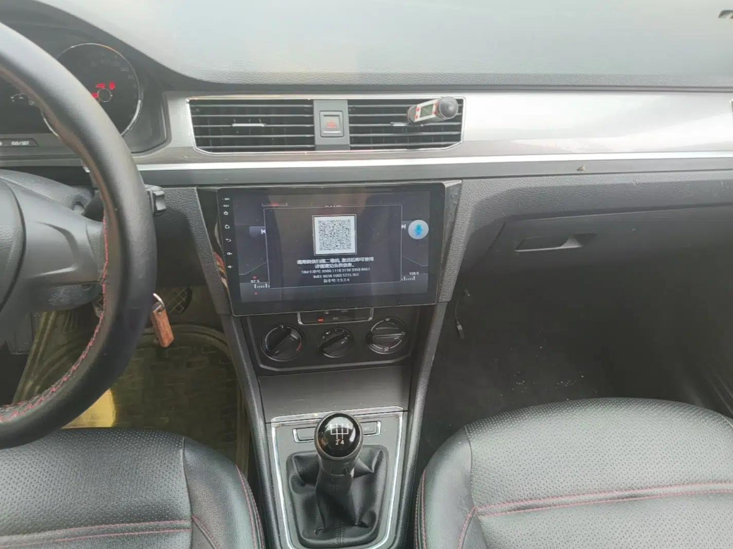 Volkswagen Bora 2018 1.5L Manual Fashion Model — миниатюра 16