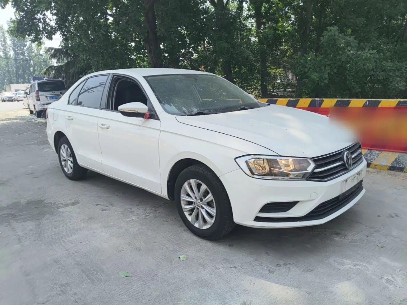 Volkswagen Bora 2018 1.5L Manual Fashion Model — миниатюра 3