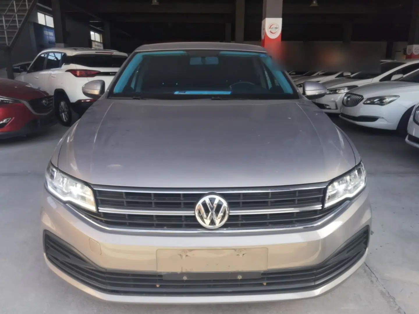 Volkswagen Bora 2020 1.5L Manual Fashion Edition — миниатюра 2