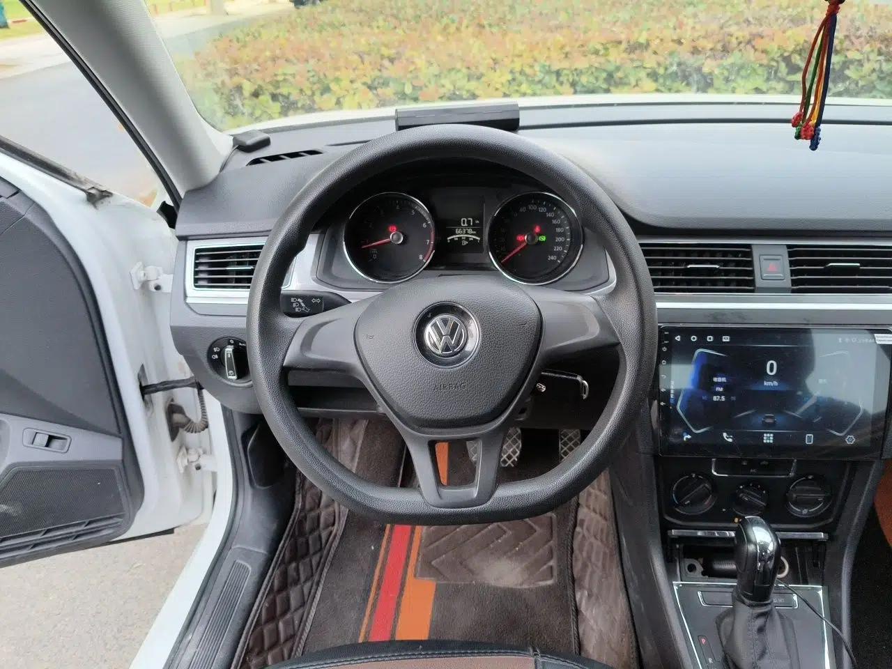 Volkswagen Bora 2018 1.5L Automatic Fashion Model — миниатюра 9