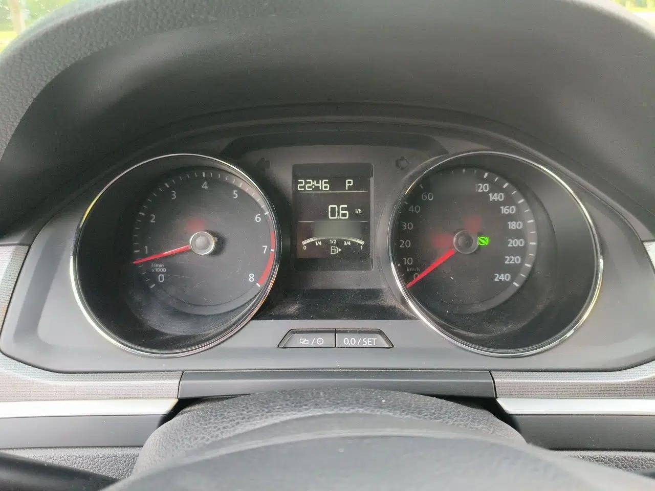 Volkswagen Bora 2018 1.5L Automatic Fashion Model — миниатюра 10