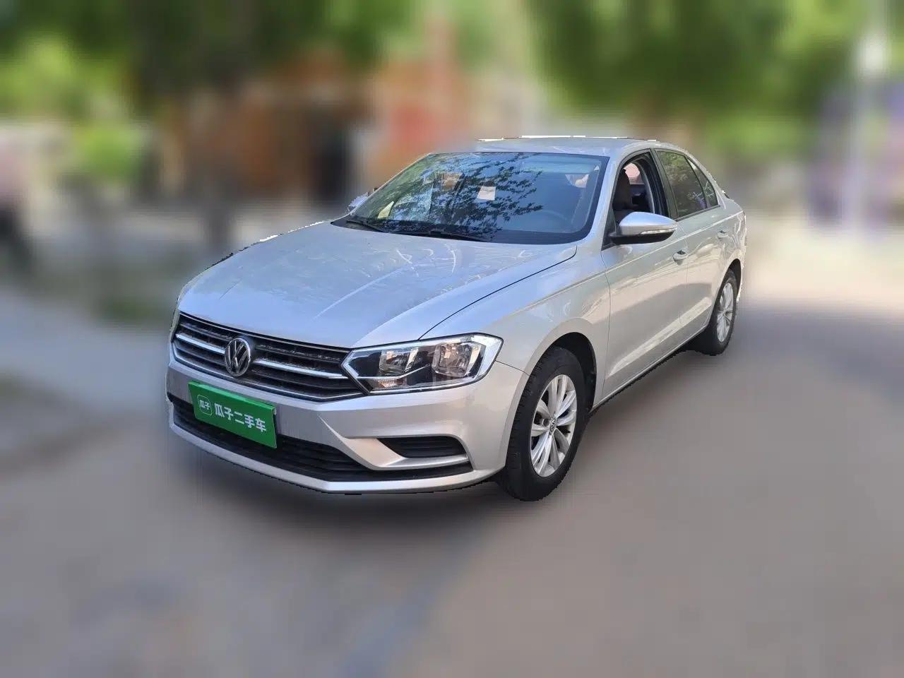 Volkswagen Bora 2016 1.6L Manual Fashion Edition — миниатюра 1