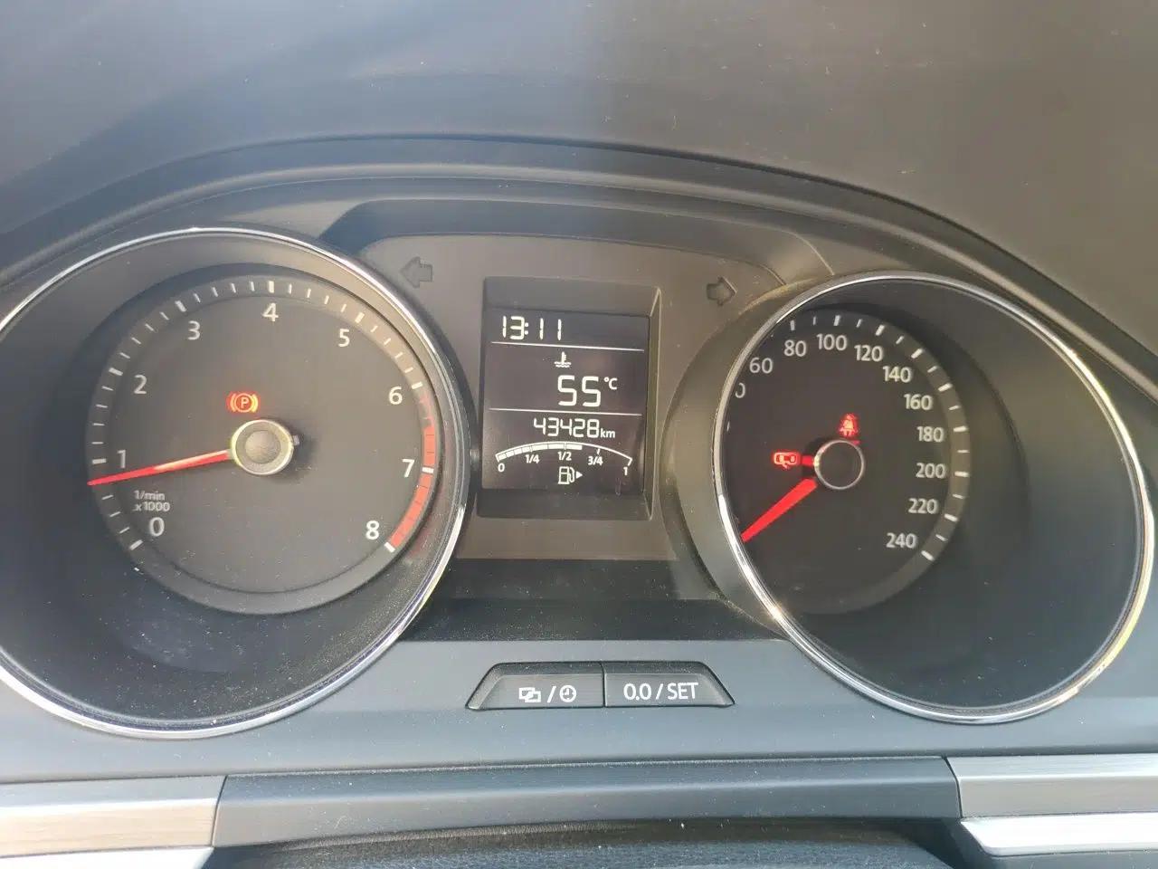 Volkswagen Bora 2016 1.6L Manual Fashion Edition — миниатюра 13