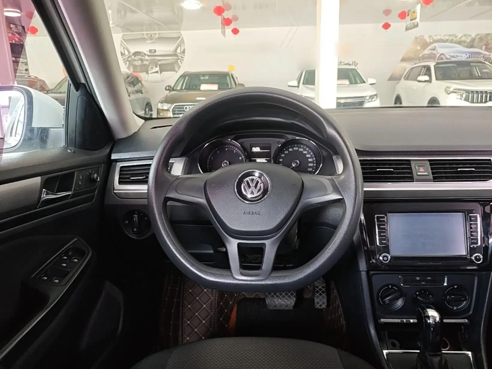Volkswagen Bora 2016 1.6L Automatic Fashion Model — миниатюра 13