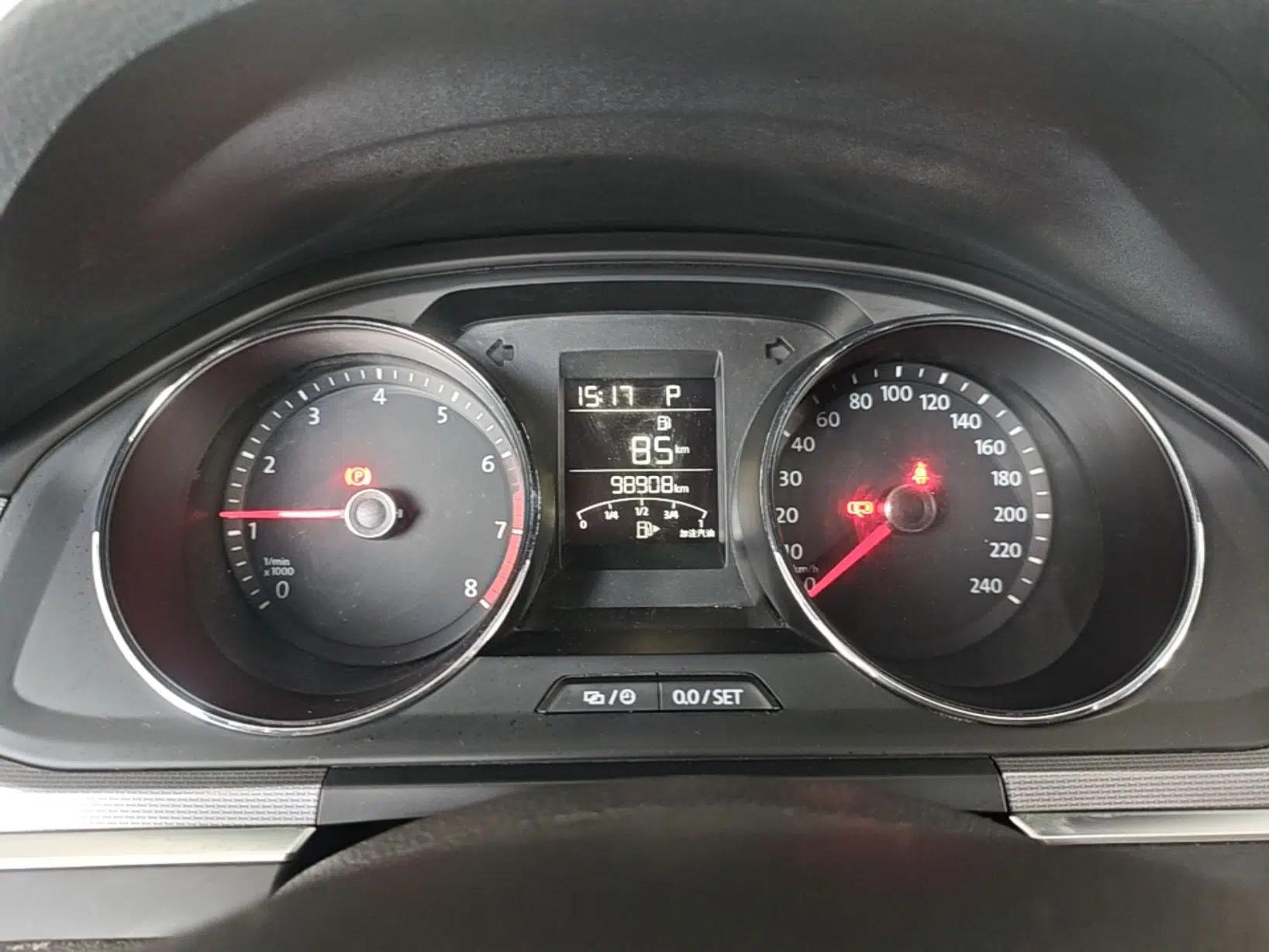 Volkswagen Bora 2016 1.6L Automatic Fashion Model — миниатюра 14