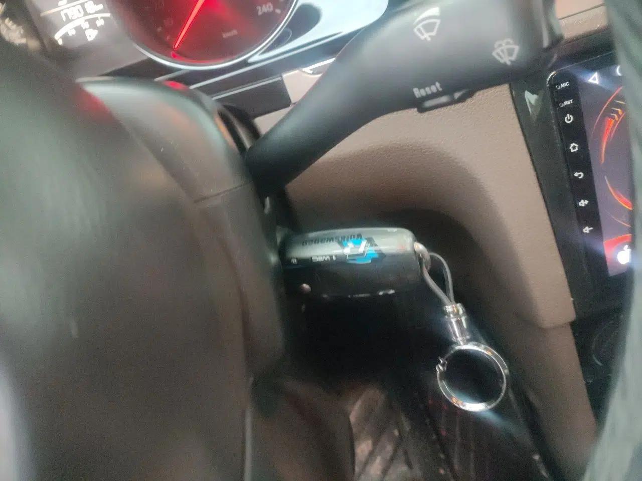 Volkswagen Bora 2013 1.4T Automatic Comfort Model — миниатюра 9