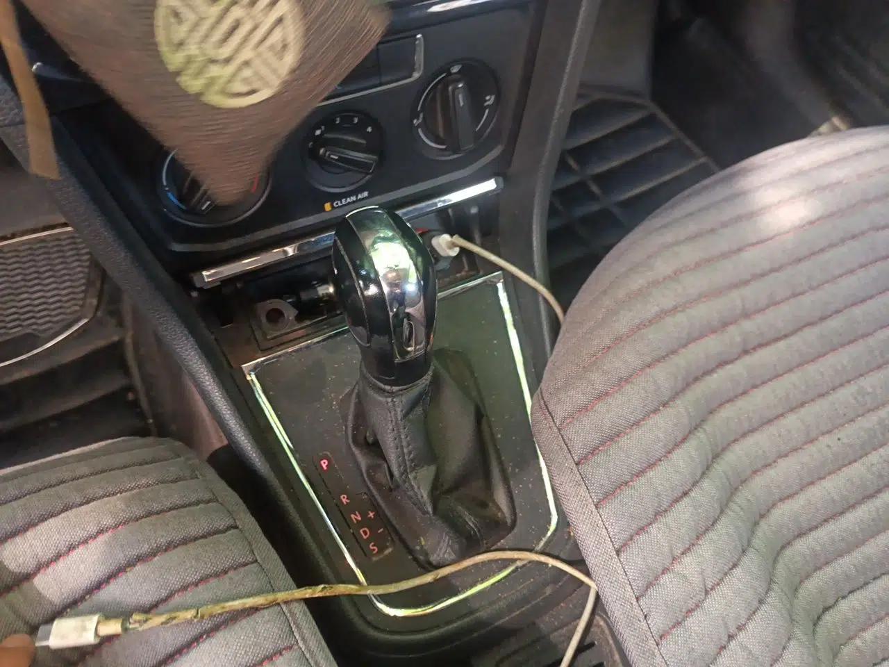Volkswagen Bora 2016 1.6L Automatic Fashion Model — миниатюра 15