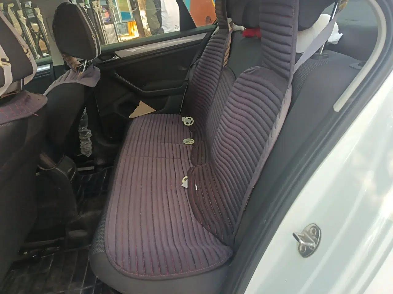 Volkswagen Bora 2016 1.6L Automatic Fashion Model — миниатюра 18
