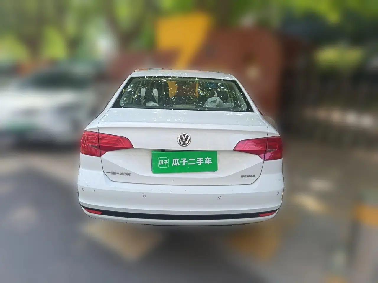 Volkswagen Bora 2016 1.6L Automatic Fashion Model — миниатюра 5