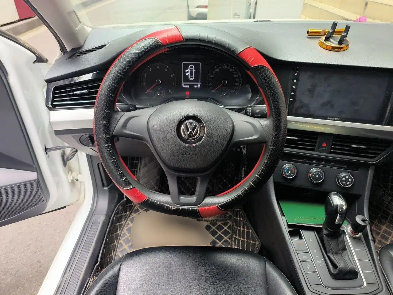 Volkswagen Bora 2019 1.5L Automatic Fashion Model — миниатюра 11