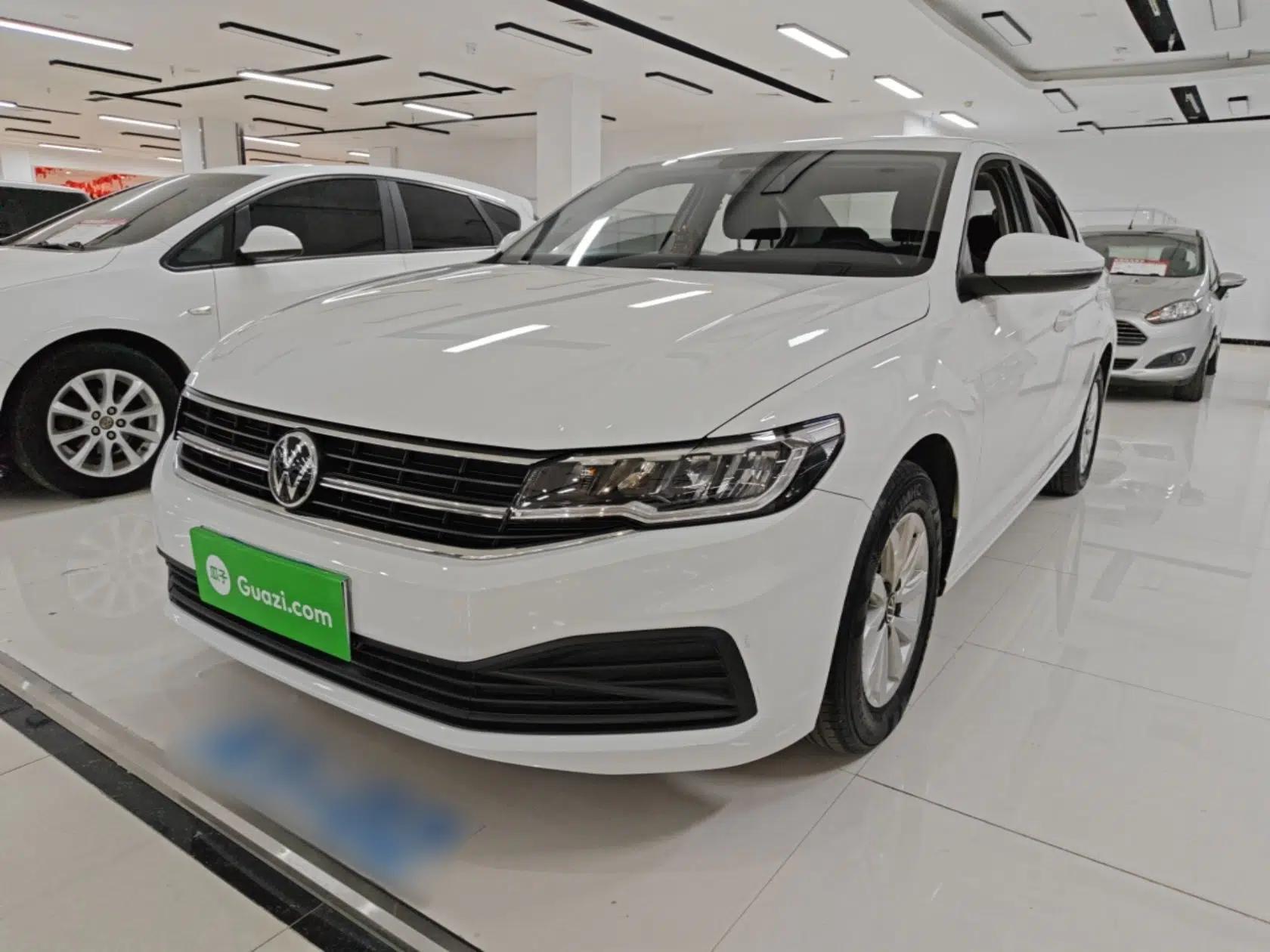 Volkswagen Bora 2021 1.5L Automatic Fashionable Smart Connectivity Version — миниатюра 1