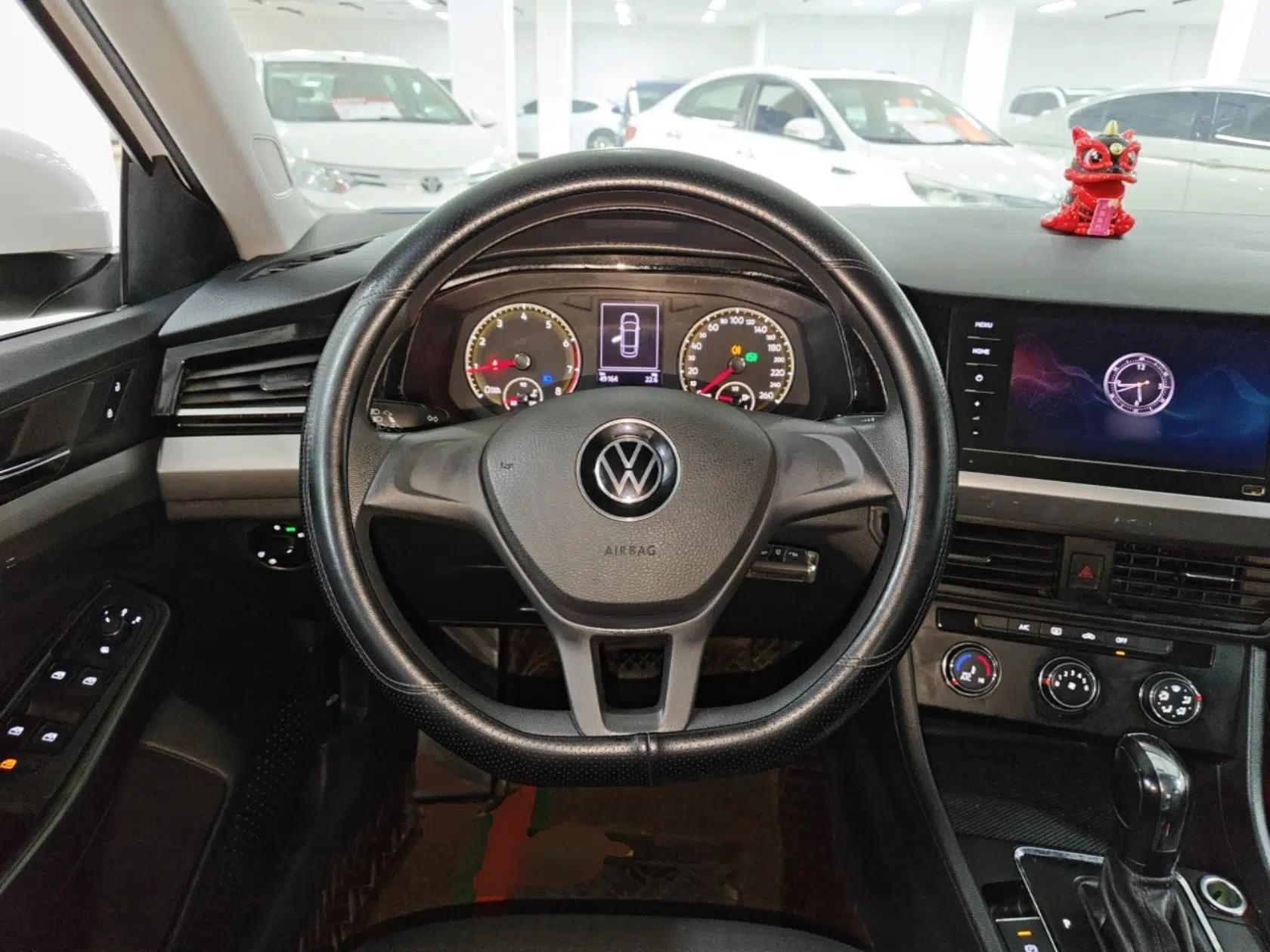 Volkswagen Bora 2021 1.5L Automatic Fashionable Smart Connectivity Version — миниатюра 14
