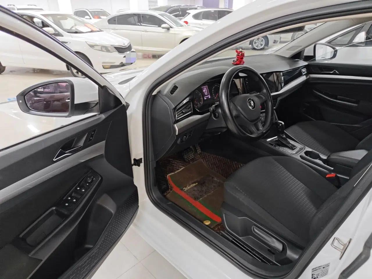 Volkswagen Bora 2021 1.5L Automatic Fashionable Smart Connectivity Version — миниатюра 19