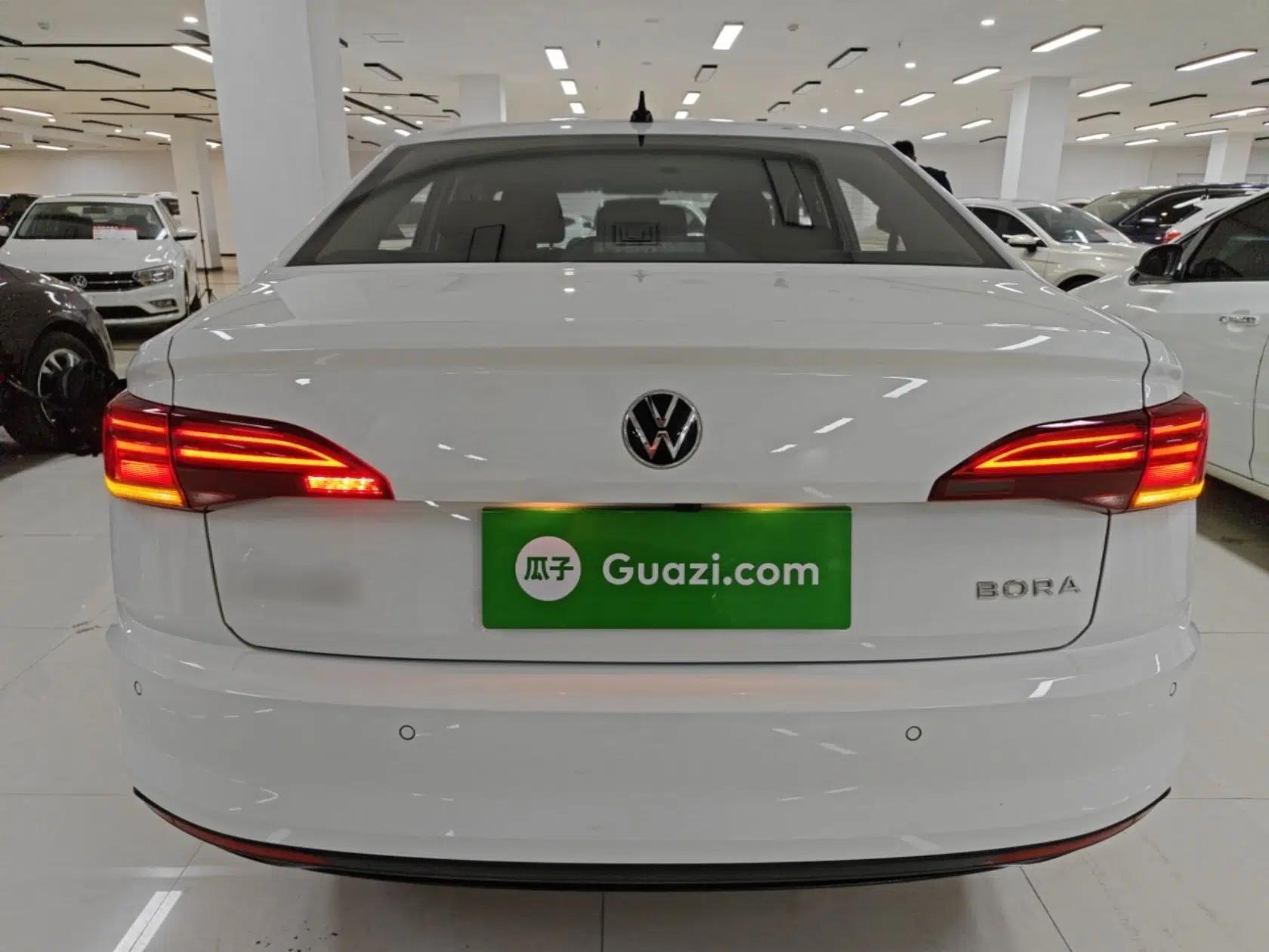 Volkswagen Bora 2021 1.5L Automatic Fashionable Smart Connectivity Version — миниатюра 5