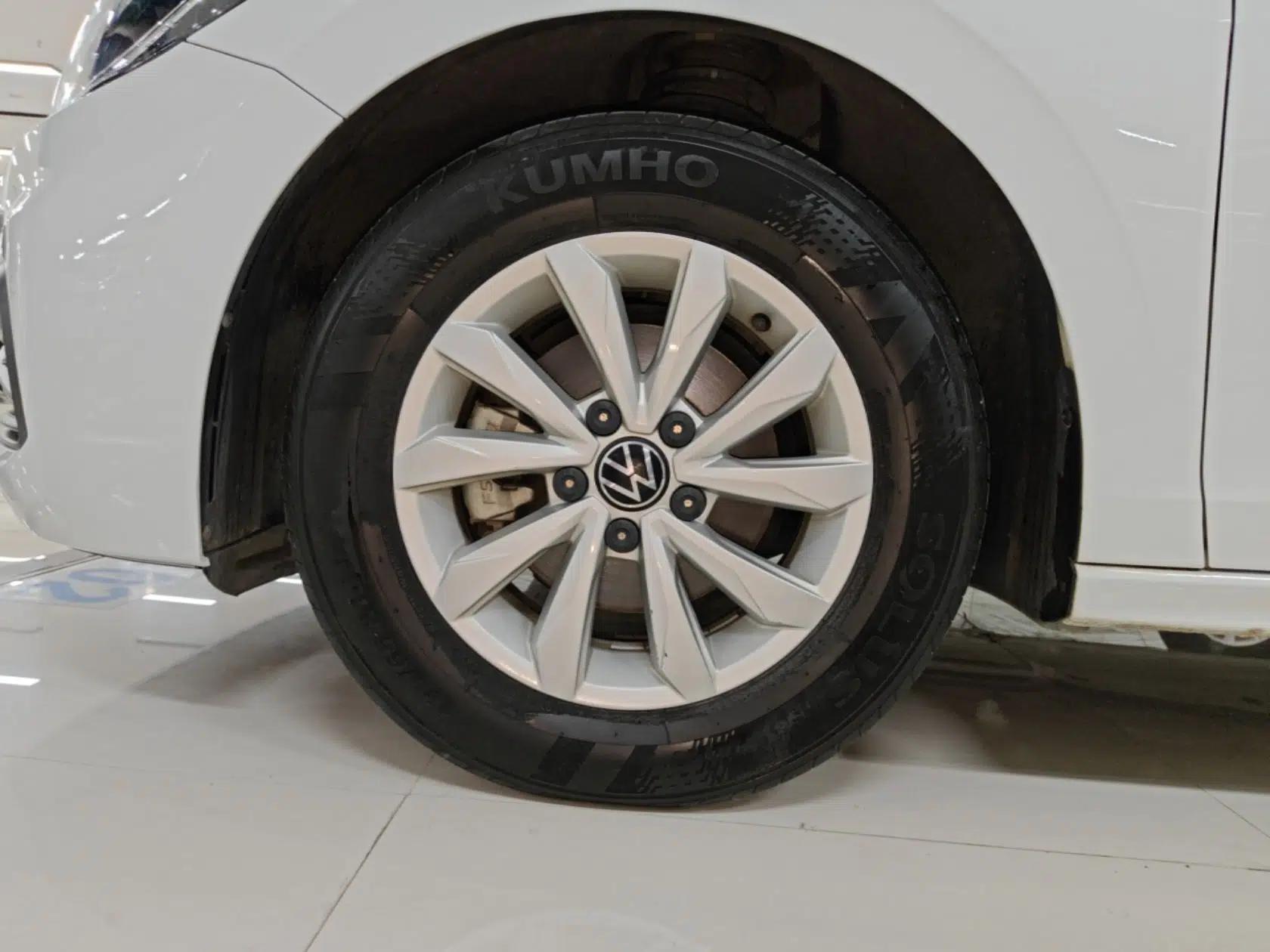 Volkswagen Bora 2021 1.5L Automatic Fashionable Smart Connectivity Version — миниатюра 8