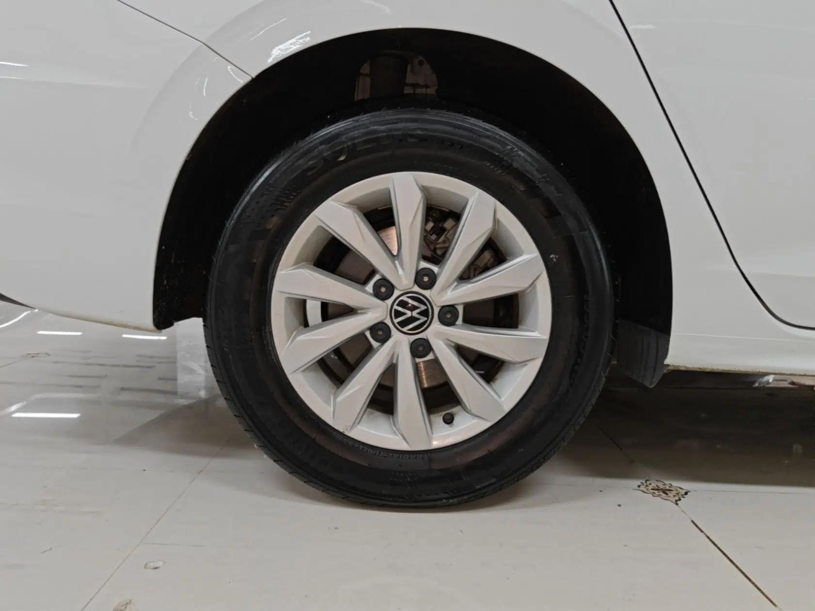 Volkswagen Bora 2021 1.5L Automatic Fashionable Smart Connectivity Version — миниатюра 10