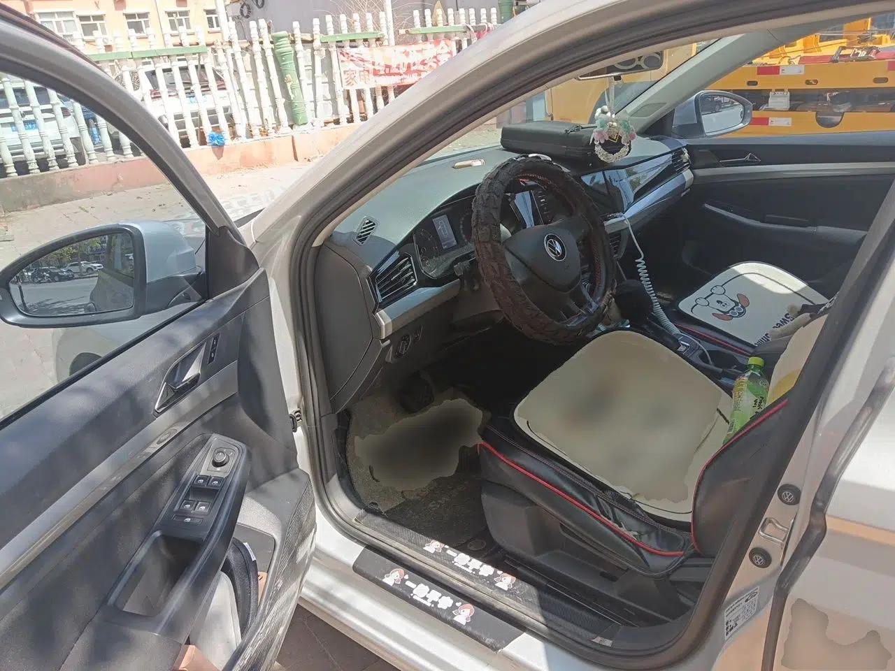 Volkswagen Bora 2021 1.5L Automatic Fashionable Smart Connectivity Version — миниатюра 17