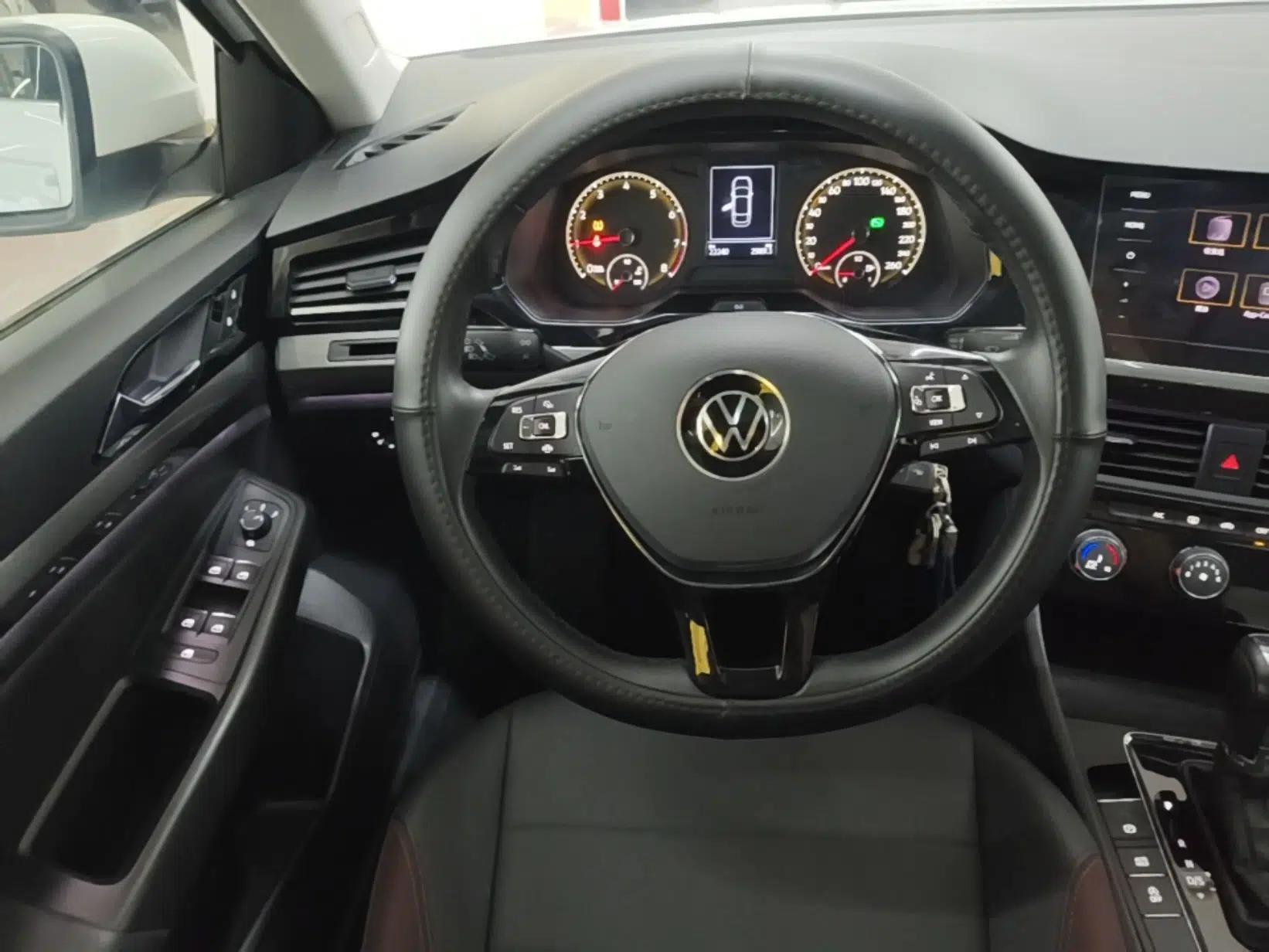 Volkswagen Bora 2021 1.5L Automatic Comfort Smart Connect Edition — миниатюра 14