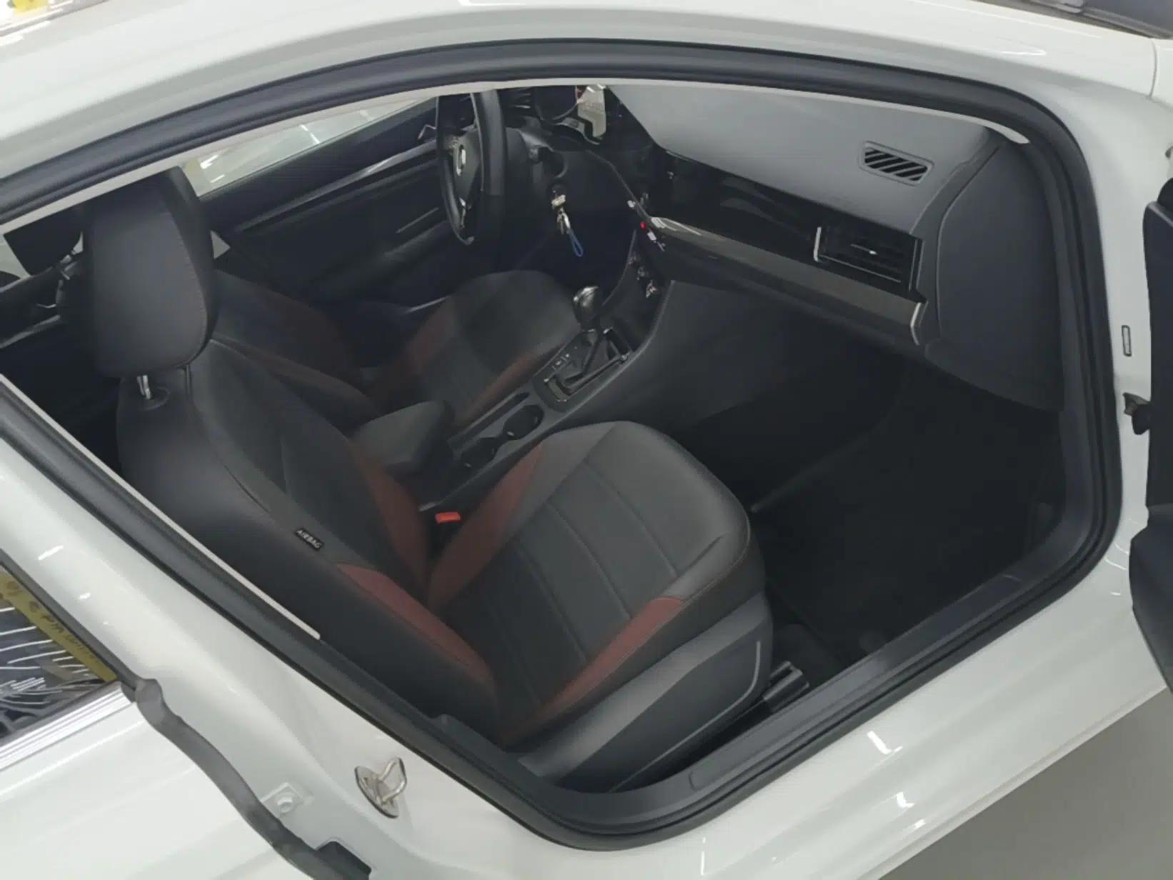 Volkswagen Bora 2021 1.5L Automatic Comfort Smart Connect Edition — миниатюра 23