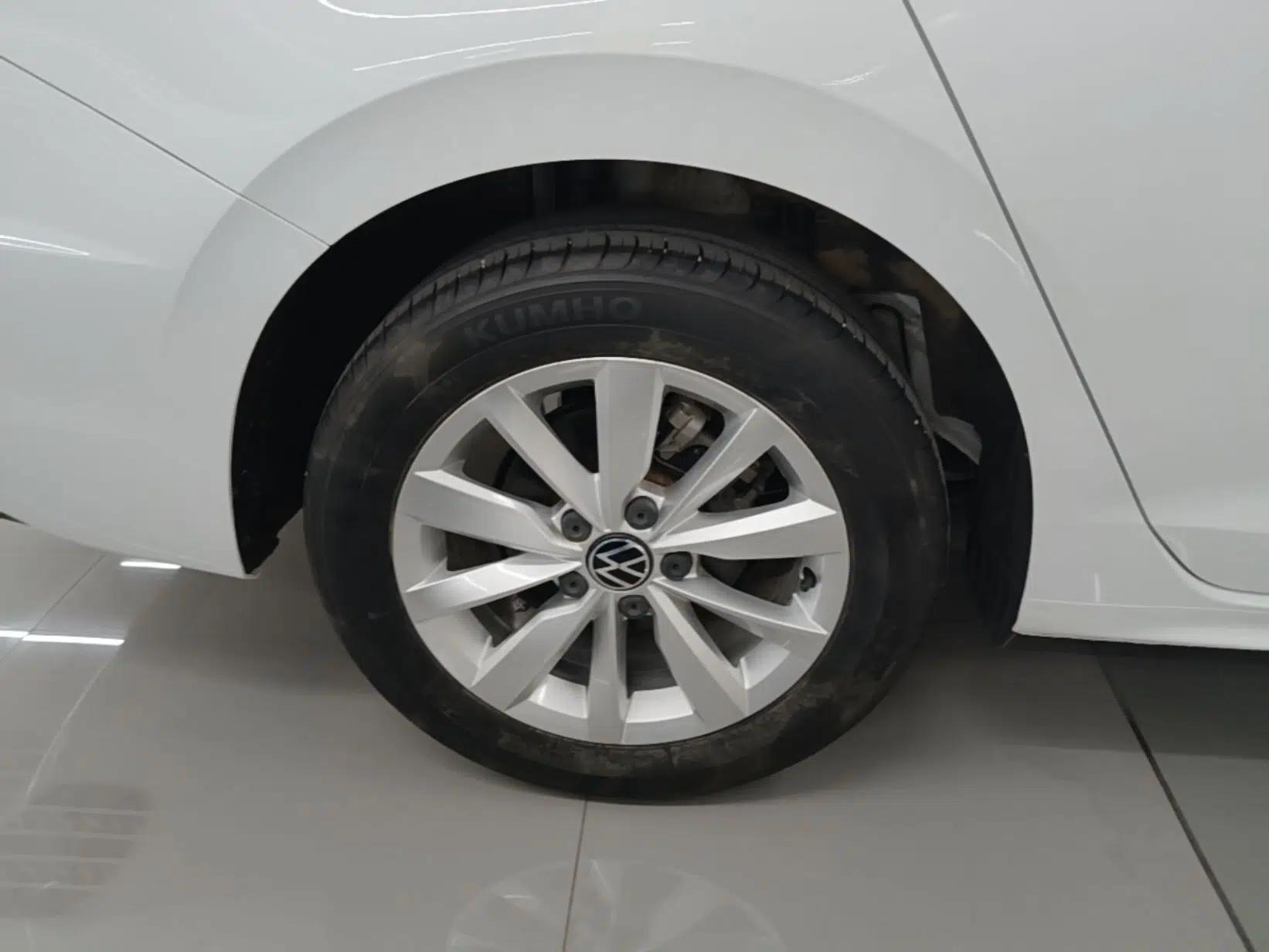 Volkswagen Bora 2021 1.5L Automatic Comfort Smart Connect Edition — миниатюра 10