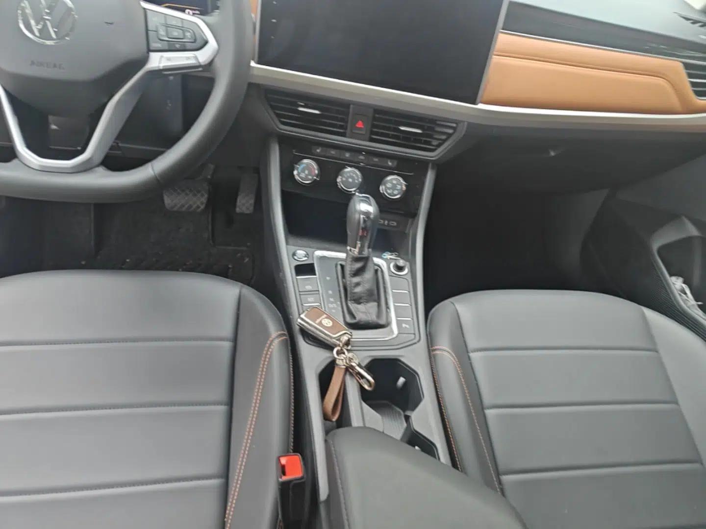 Volkswagen Bora 2023 200TSI DSG YueXing PRO Edition — миниатюра 17