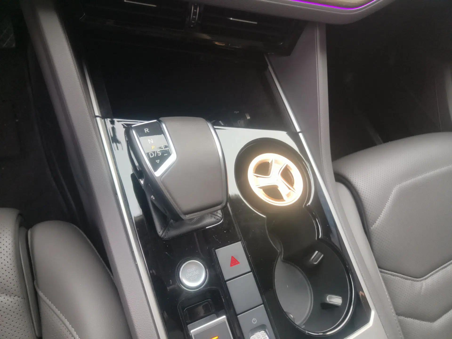 Volkswagen Touareg 2020 2.0 TSI RuiShang Edition China VI Standard — миниатюра 14