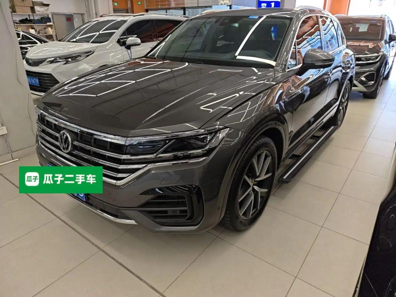 Volkswagen Touareg 2020 3.0 TSI Luxury Edition China VI — миниатюра 1