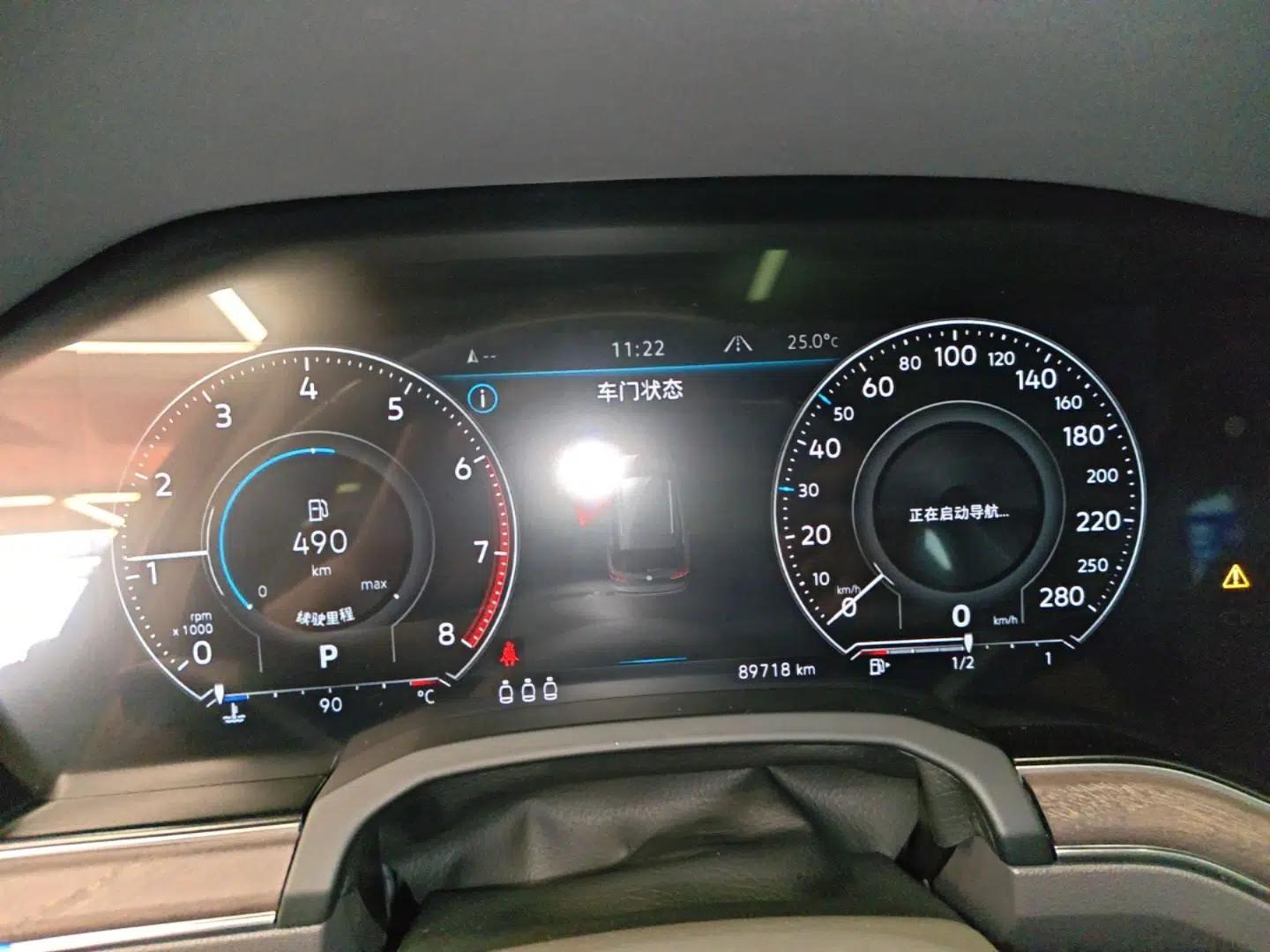 Volkswagen Touareg 2020 3.0 TSI Luxury Edition China VI — миниатюра 15
